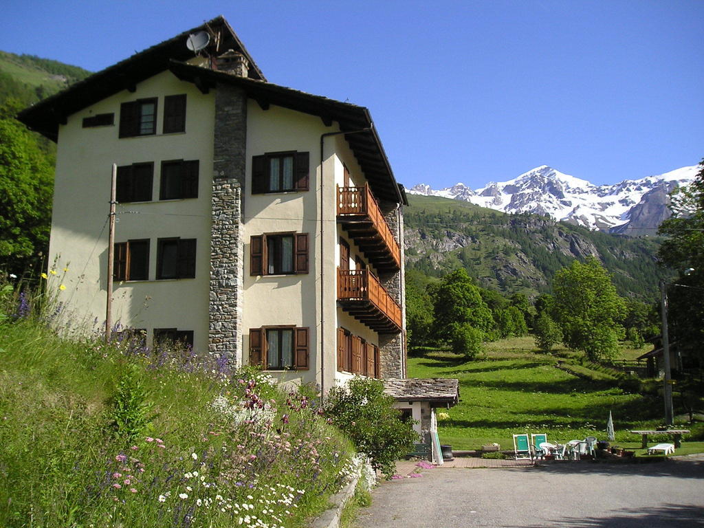Hotel Mont Gele Ollomont Exteriér fotografie