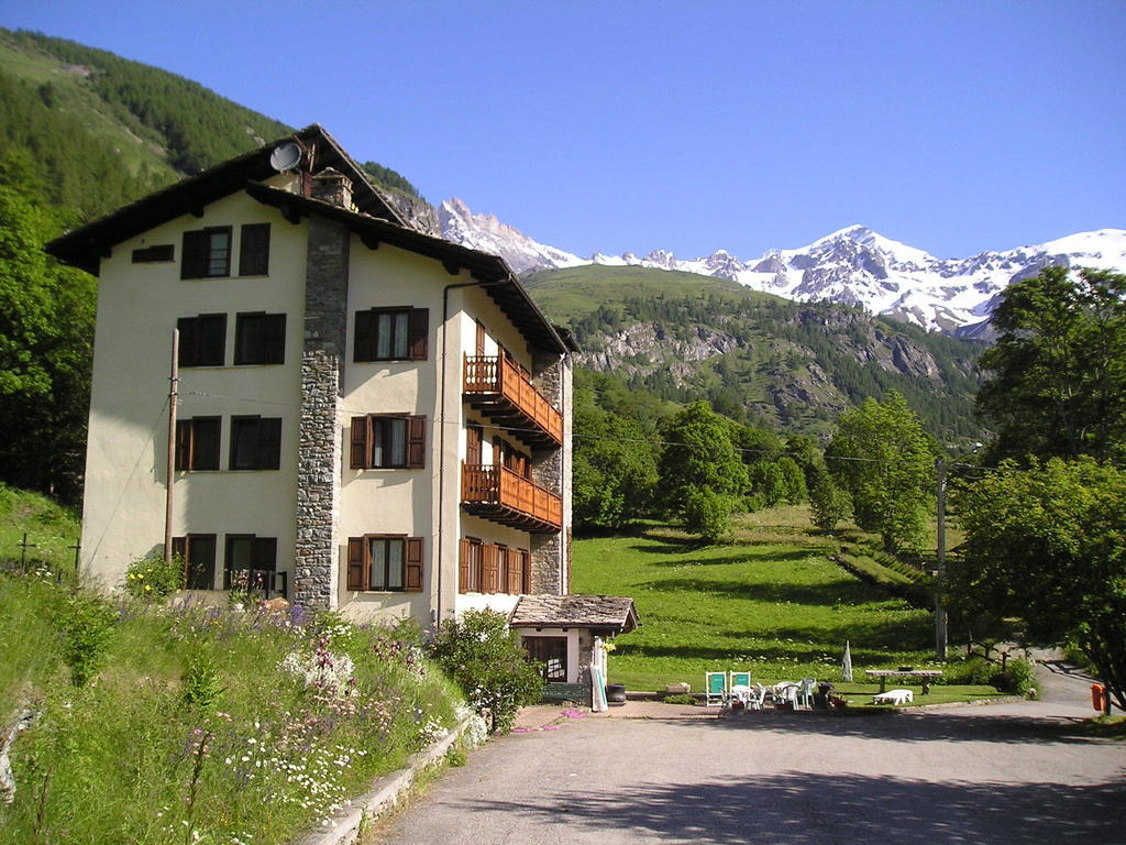 Hotel Mont Gele Ollomont Exteriér fotografie