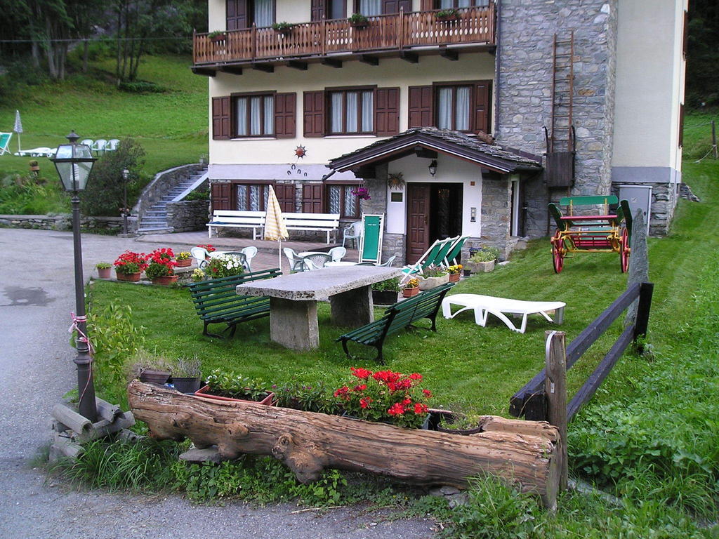 Hotel Mont Gele Ollomont Exteriér fotografie